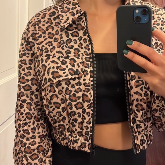 ZARA LEOPARD CROP PUFFER JACKET CROP PUFFER MOTO COAT ANIMAL PRINT FULL ZIP S - Picture 14 of 16